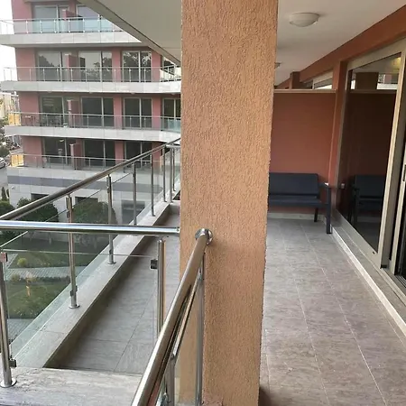 Апартхотел Vp Peter House, Sunny 4*